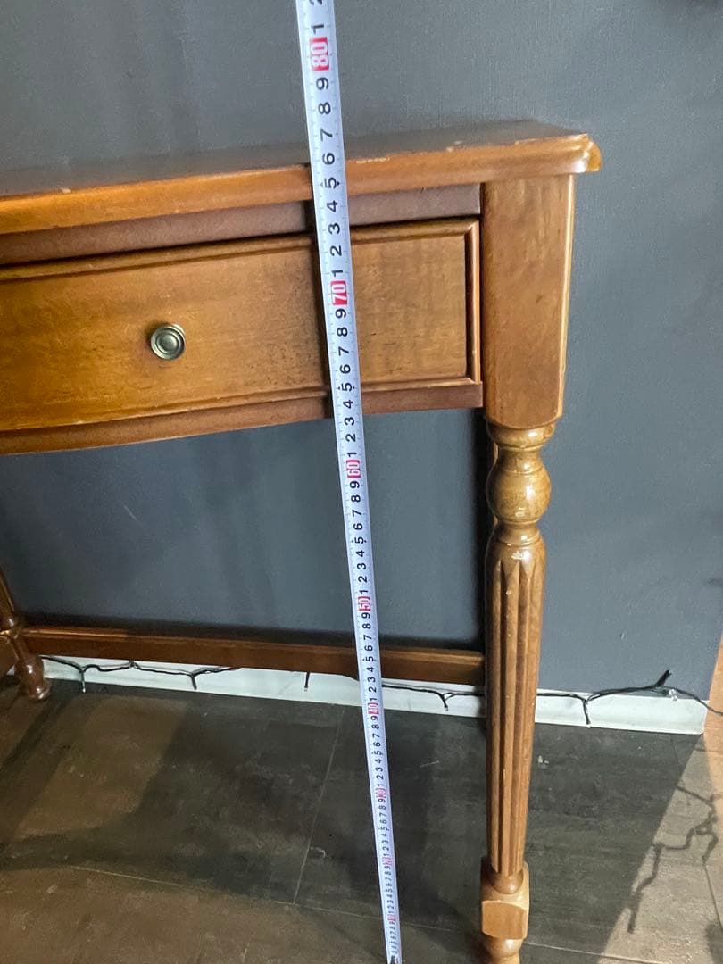 美しいデザインと上質な質感　アンティーク　コンソールテーブル