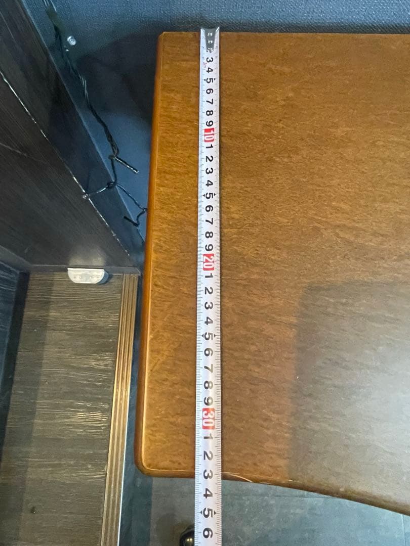 美しいデザインと上質な質感　アンティーク　コンソールテーブル