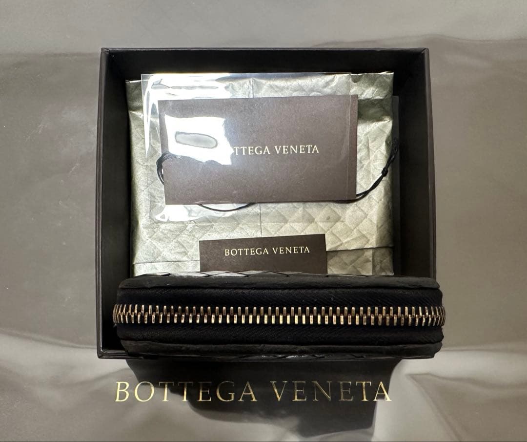 【本体のみ】ボッテガヴェネタ イントレチャートケース/ラム/黒/1️⃣✨✨