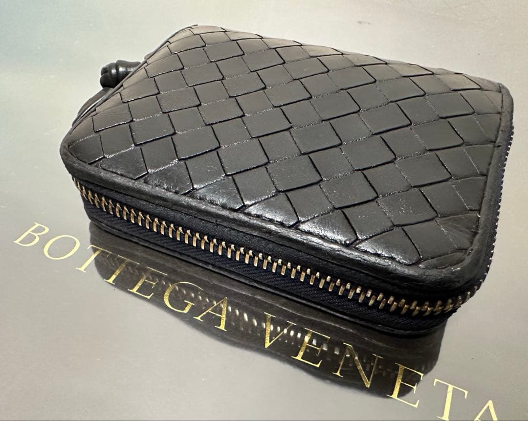 【本体のみ】ボッテガヴェネタ イントレチャートケース/ラム/黒/1️⃣✨✨