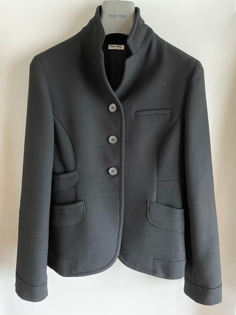 美品 miumiuミュウミュウ テーラードジャケット ブラック