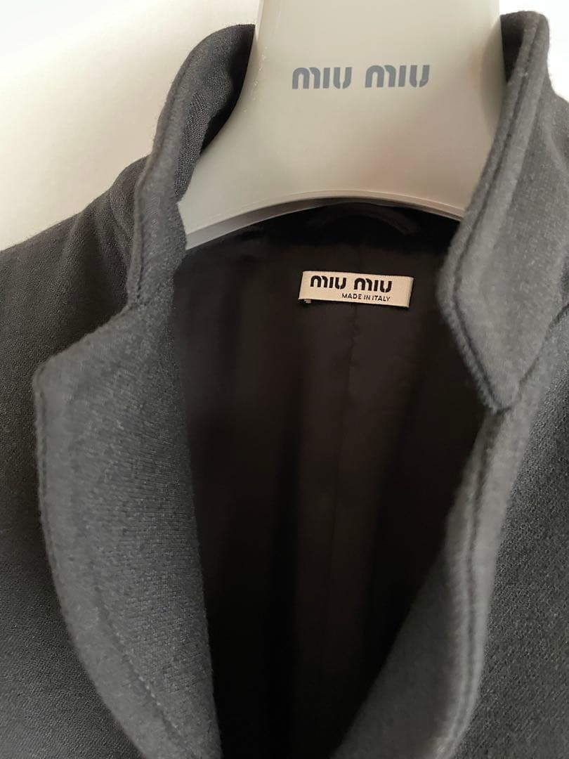 美品 miumiuミュウミュウ テーラードジャケット ブラック