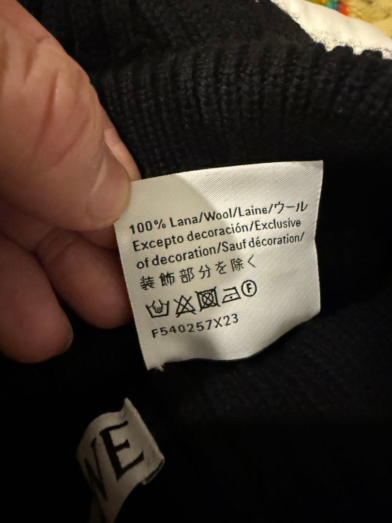 LOEWE ブラック ニット帽 H