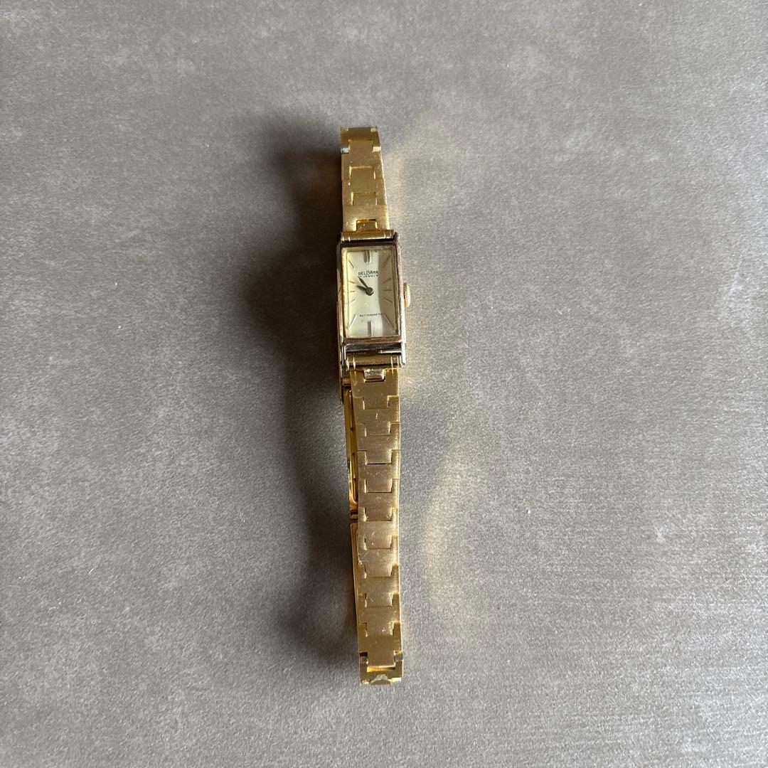 デルバナ18金　ベルト美品スイス製アンティーク腕時計　18K