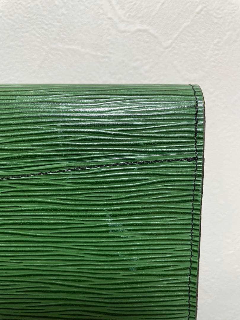 ルイヴィトンエピ　クラッチバック