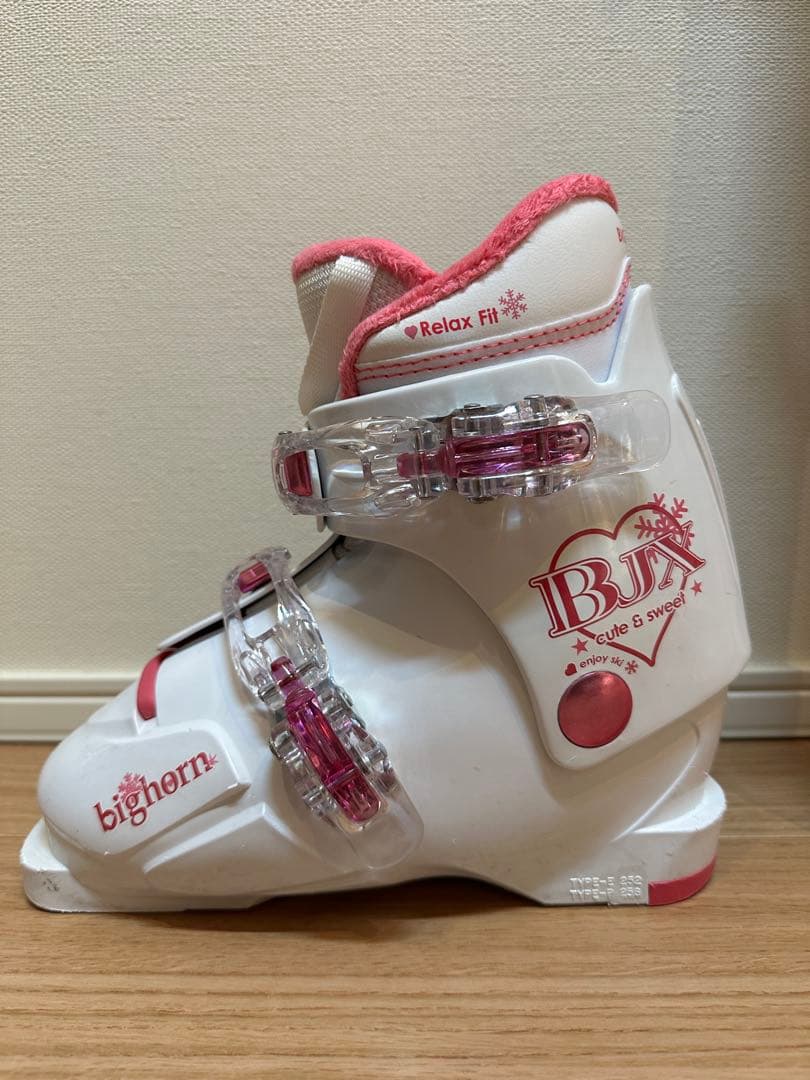 女の子用スキーセット 板110cm、靴20cm、ストック85cm