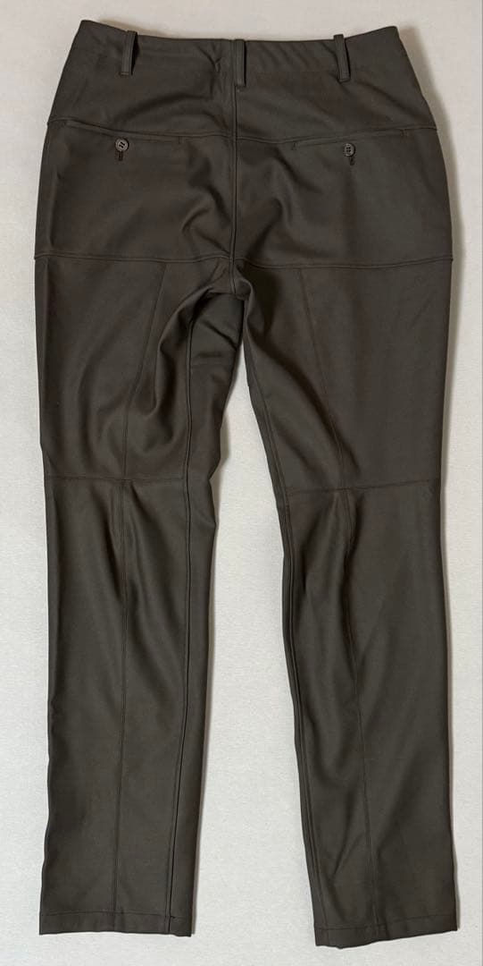 【美品】山内 ウールダブルクロス・⽴体切替パンツ