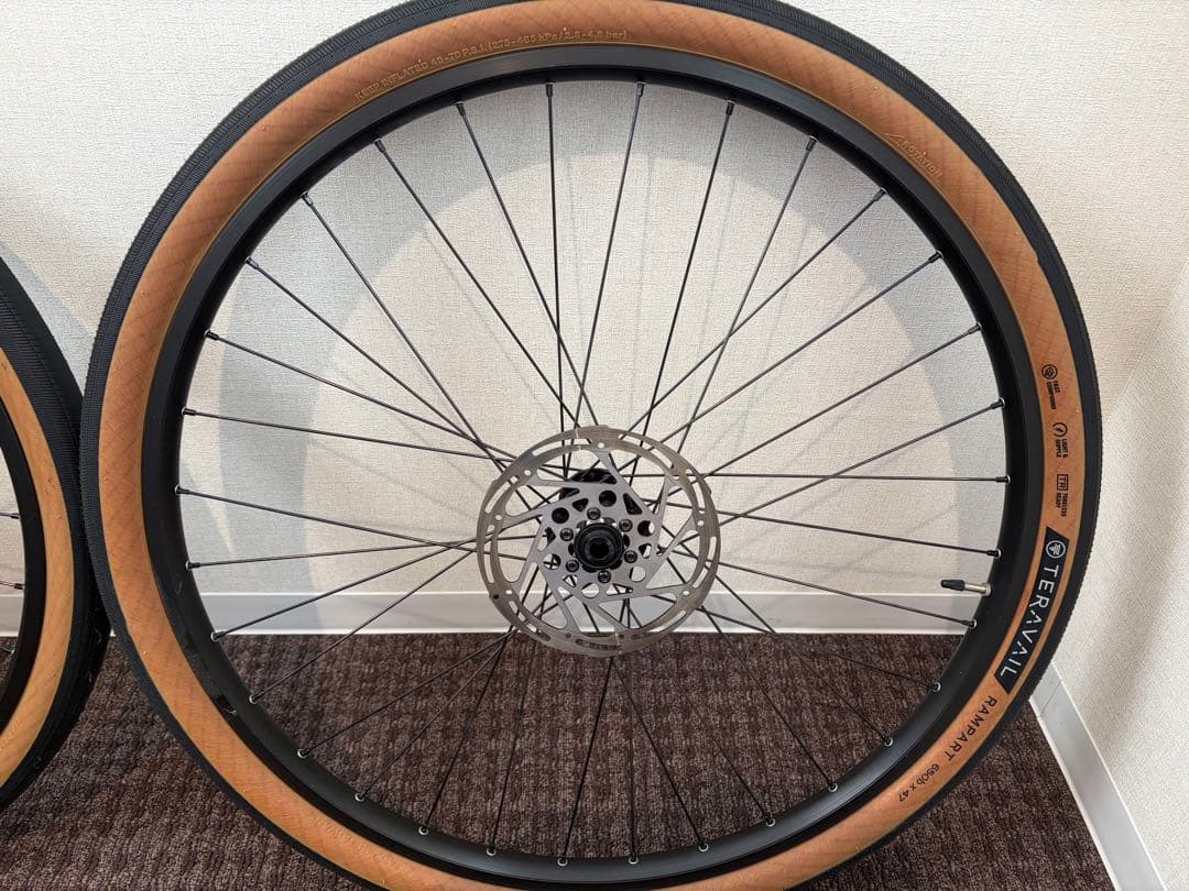 Surly midnight special 完成車付属ホイールセット