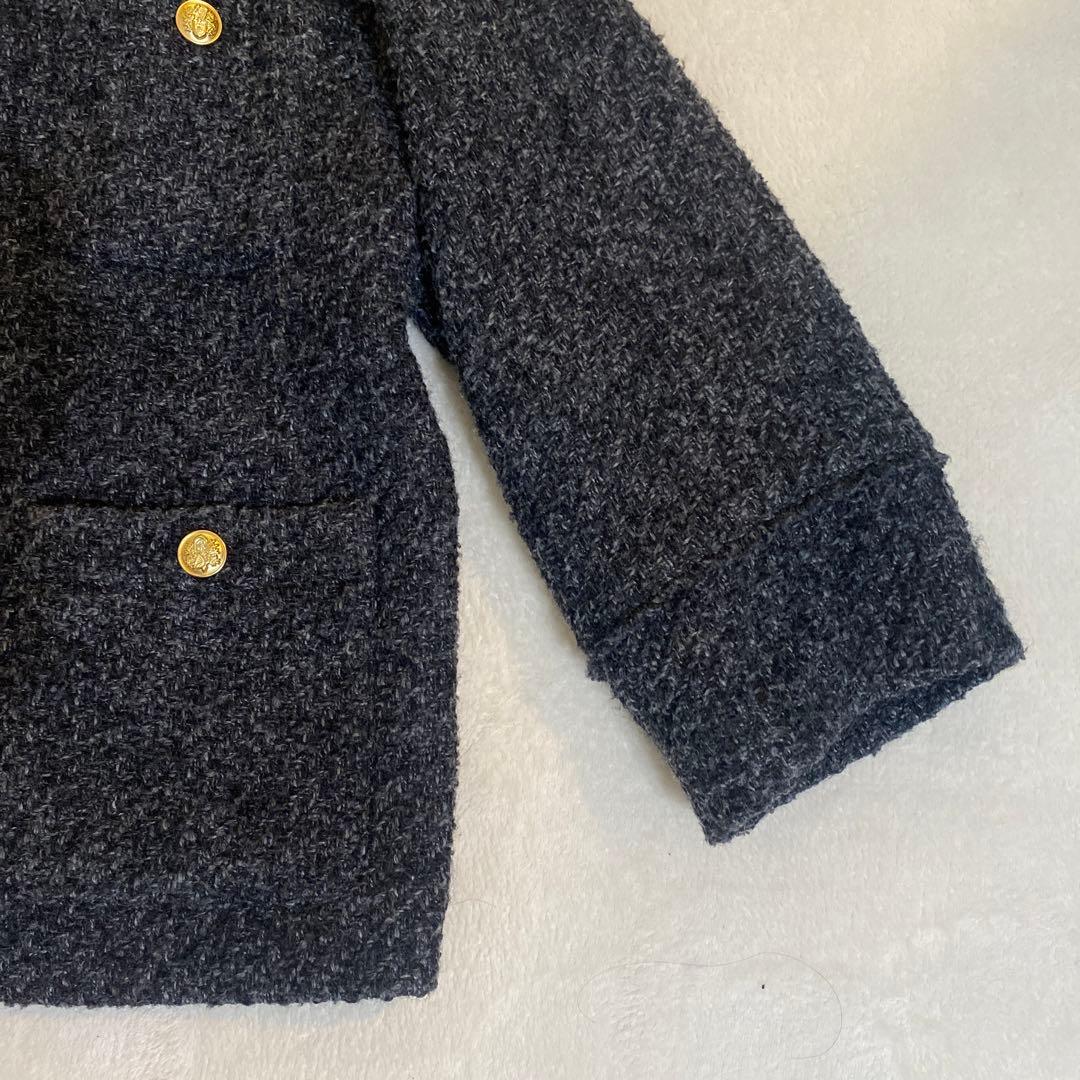 ラウンジドレス　ツイードジャケット　グレー　金ボタン　ノーカラー　卒園式　卒業式