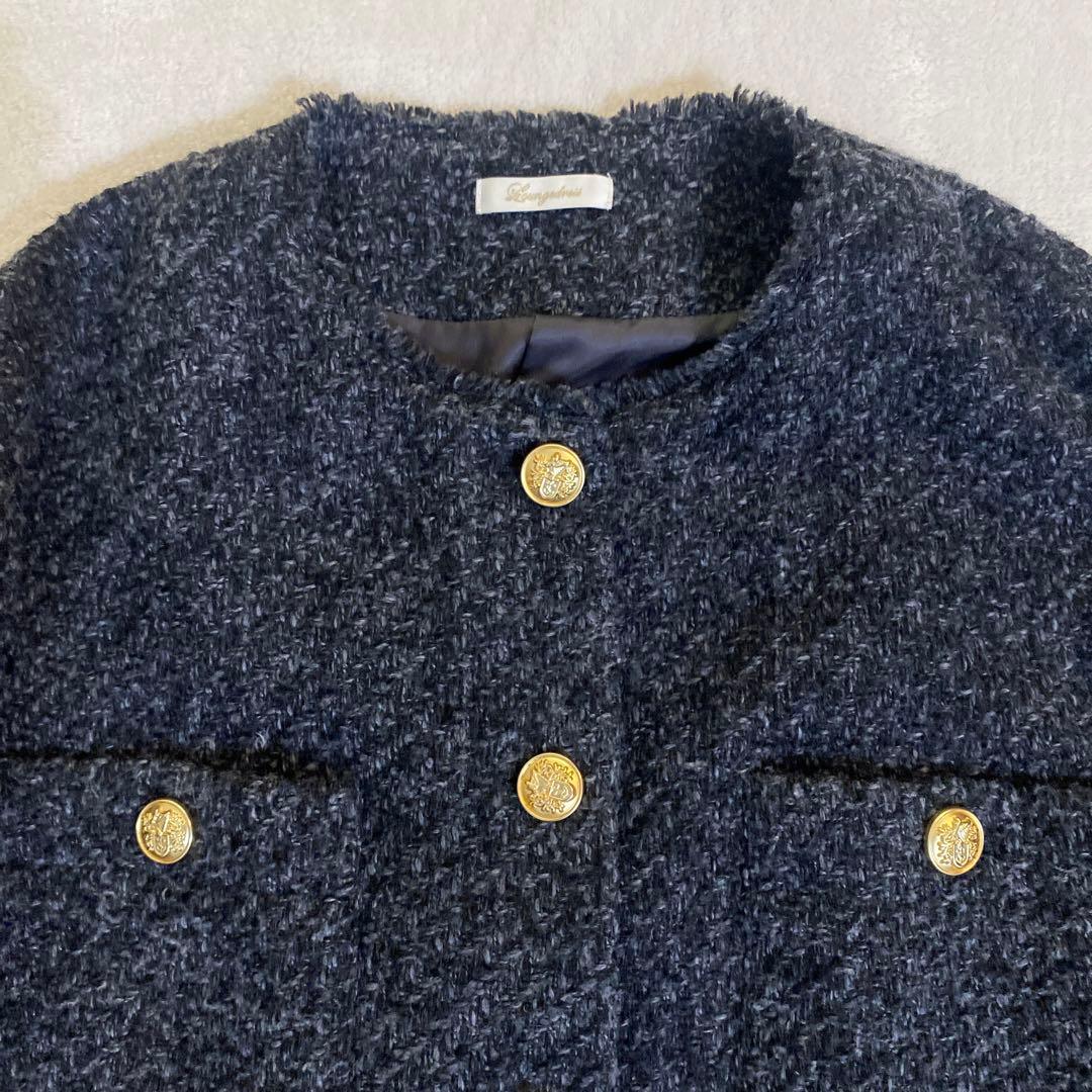 ラウンジドレス　ツイードジャケット　グレー　金ボタン　ノーカラー　卒園式　卒業式