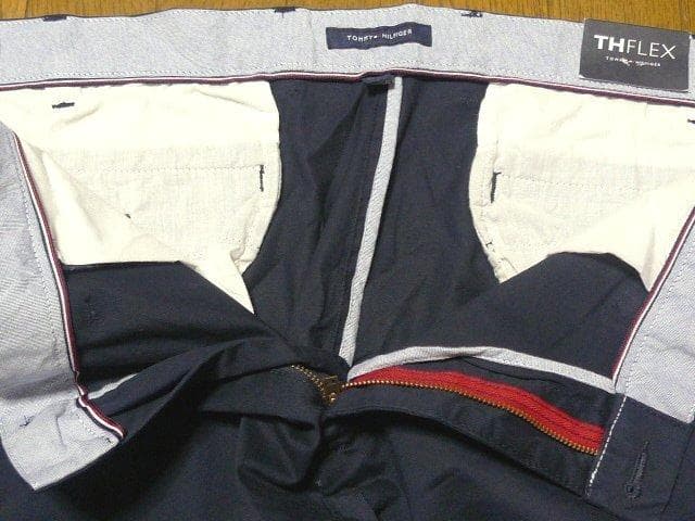 【大きい】42 (US)110cm新品トミーヒルフィガーUSA限定伸縮チノパンツ