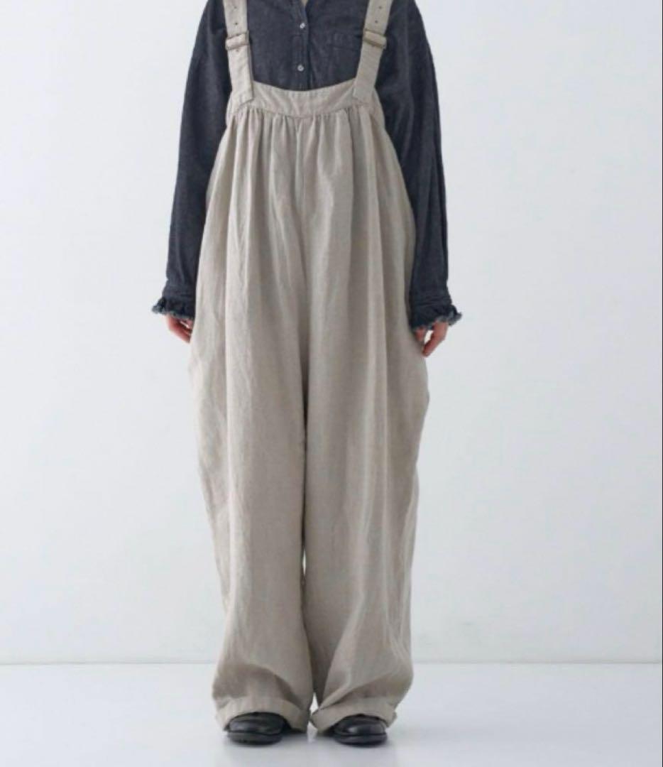 ネストローブ　ブラックリネンコクーンサロペット