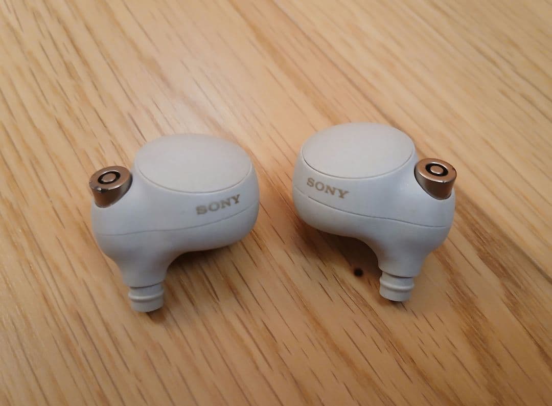 SONY　WF-1000XM4　ワイヤレス　ノイズキャンセリング　イヤホン　②