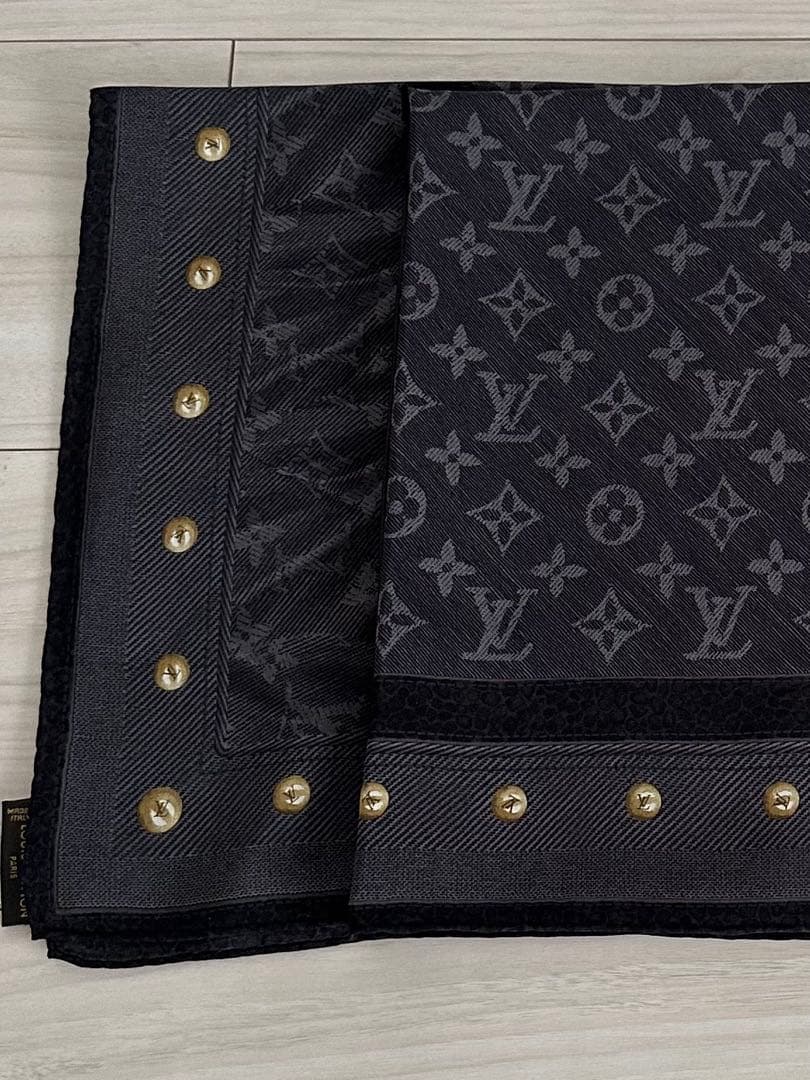 LOUIS VUITTON ルイ・ヴィトン 大判 ストール グレー LV柄