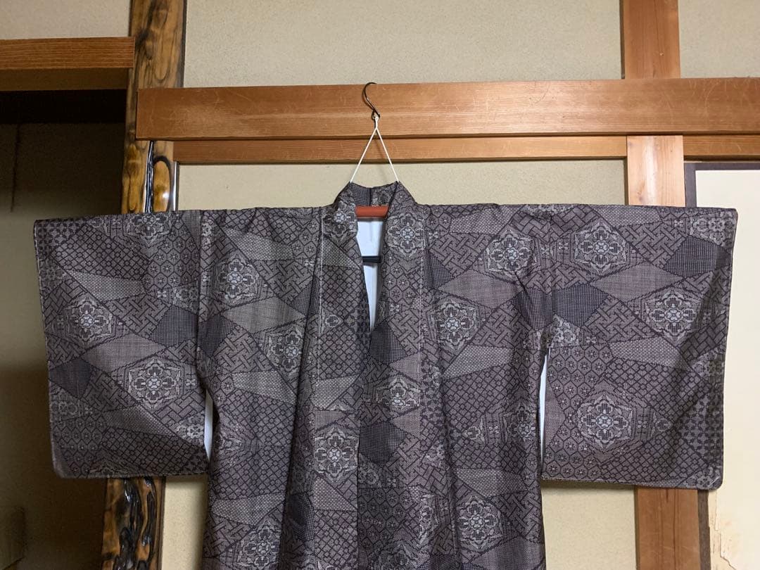 140 正絹　本場泥染大島紬（しつけ有り）