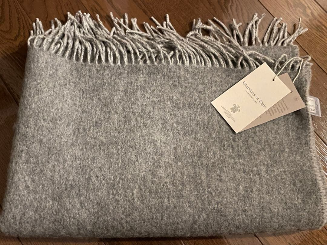 Johnstons of Elgin ストール(グレー)