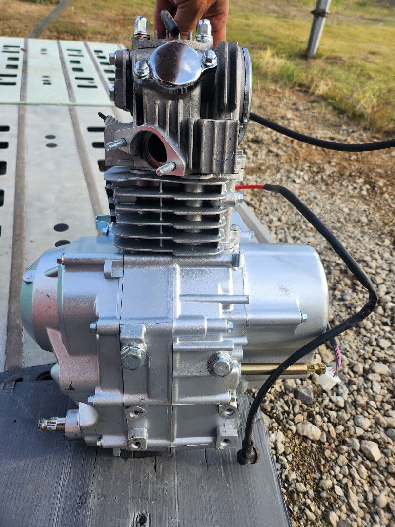 125cc 中華エンジン 上部セル付き