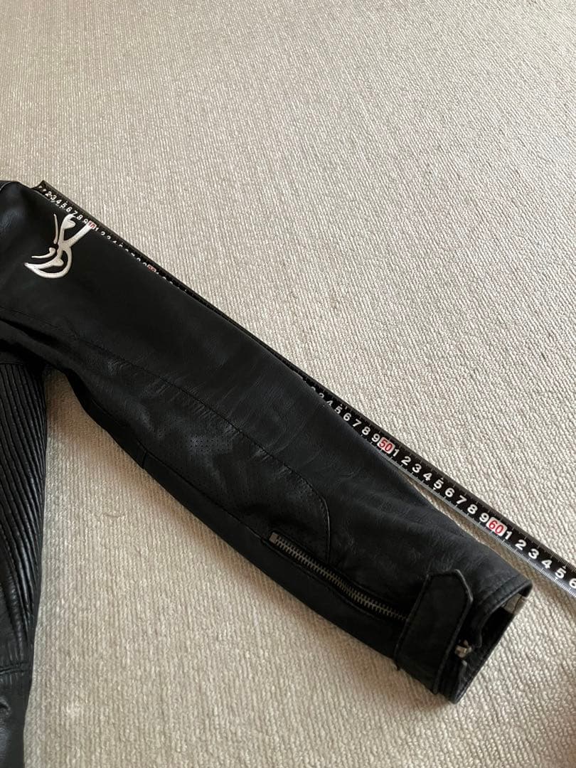 カ*ナ様 BERIK パンチングレザージャケット 黒 Lサイズ