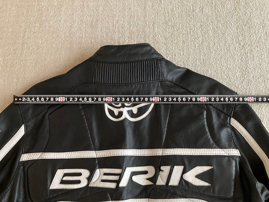 カ*ナ様 BERIK パンチングレザージャケット 黒 Lサイズ