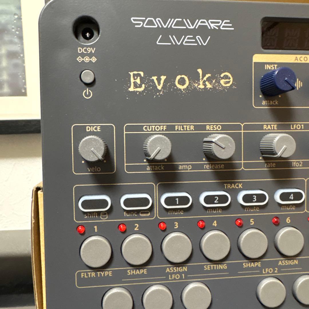 【ほぼ未使用】 SONICWARE LIVEN Evoke シンセサイザー