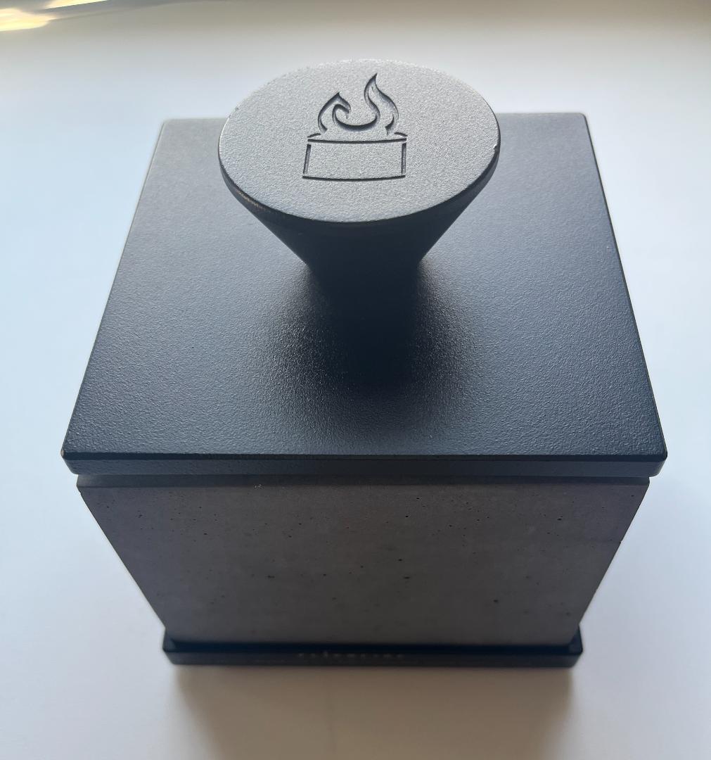 フリッカーファイヤー 四角型 インドアキャンプ 室内焚き火台 アルコール式