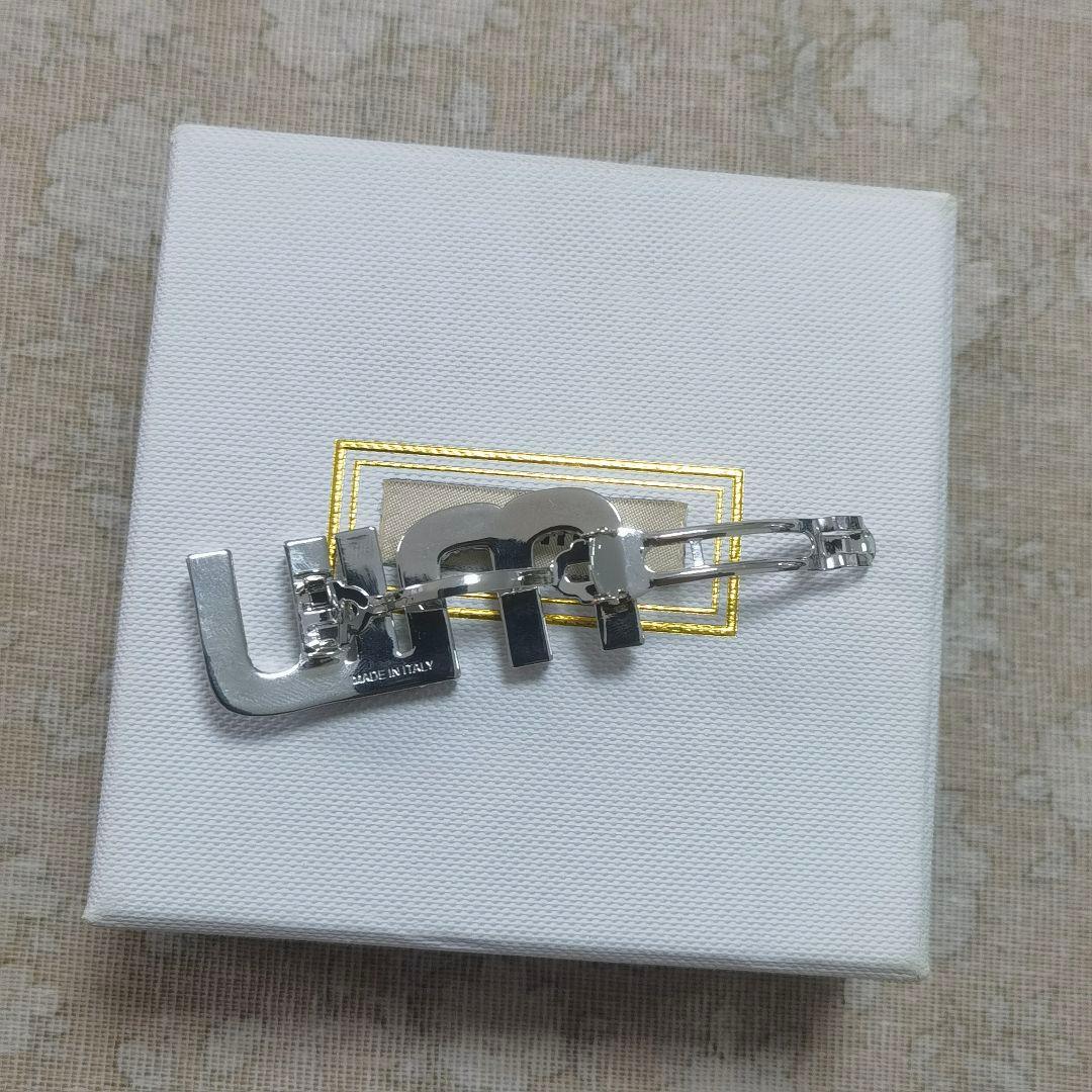 ミュウミュウ シルバー クリスタルヘアクリップ