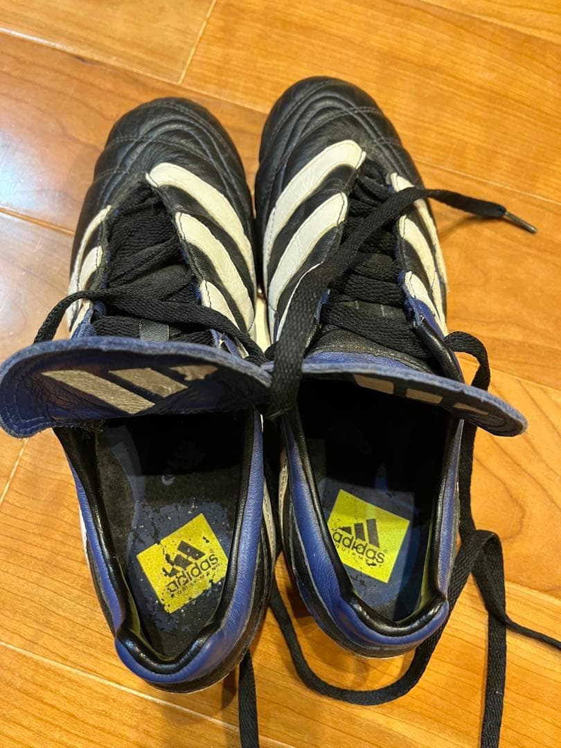 アディダス　サッカースパイク　ノヴァ　レア　25.5センチ