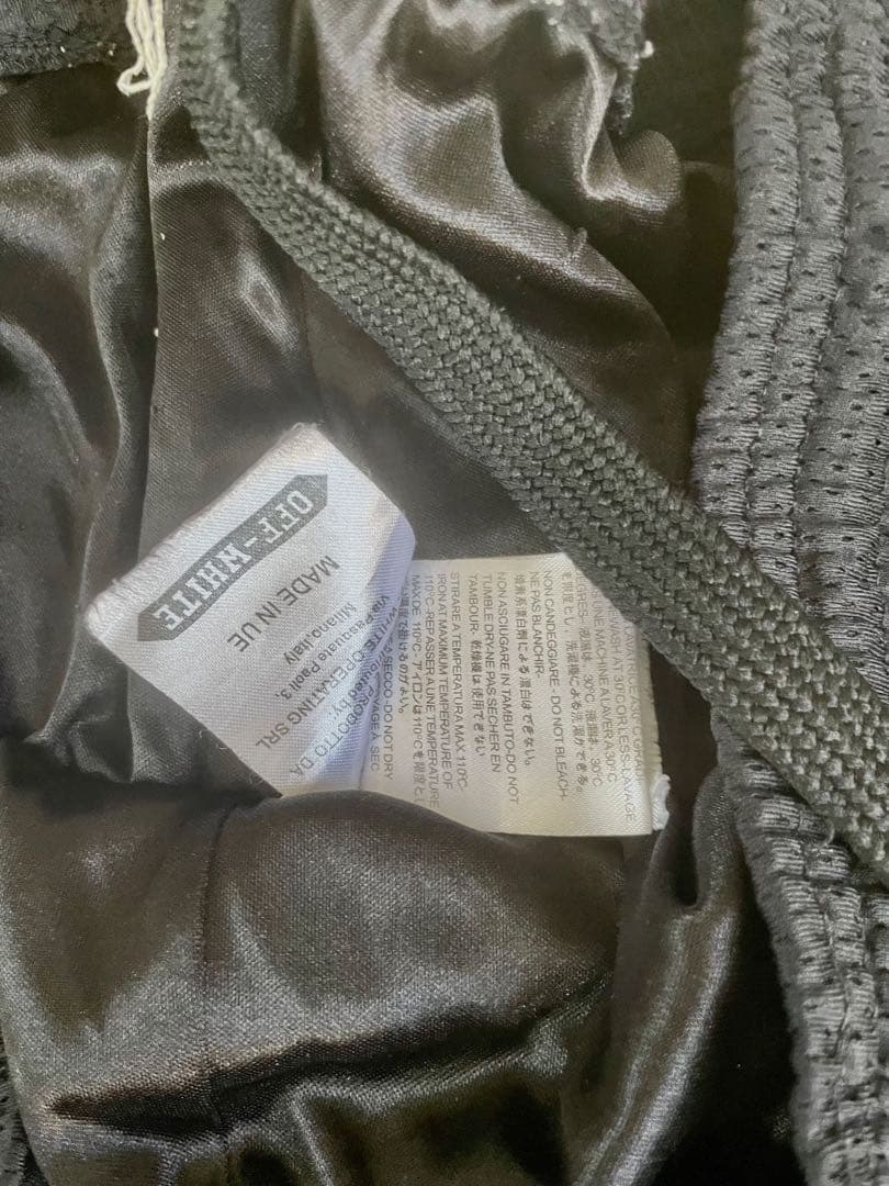 ▼off-white オフホワイト　ショートパンツ xl