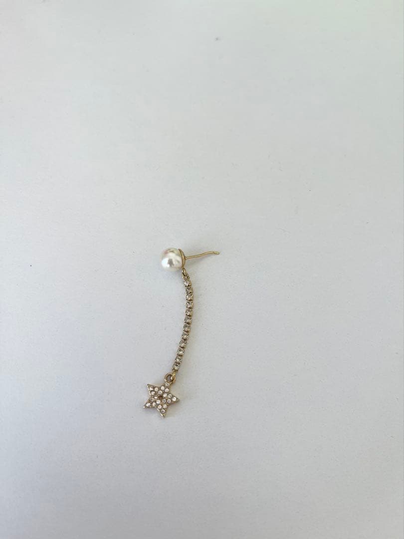 片耳のみ　DIOR ピアス