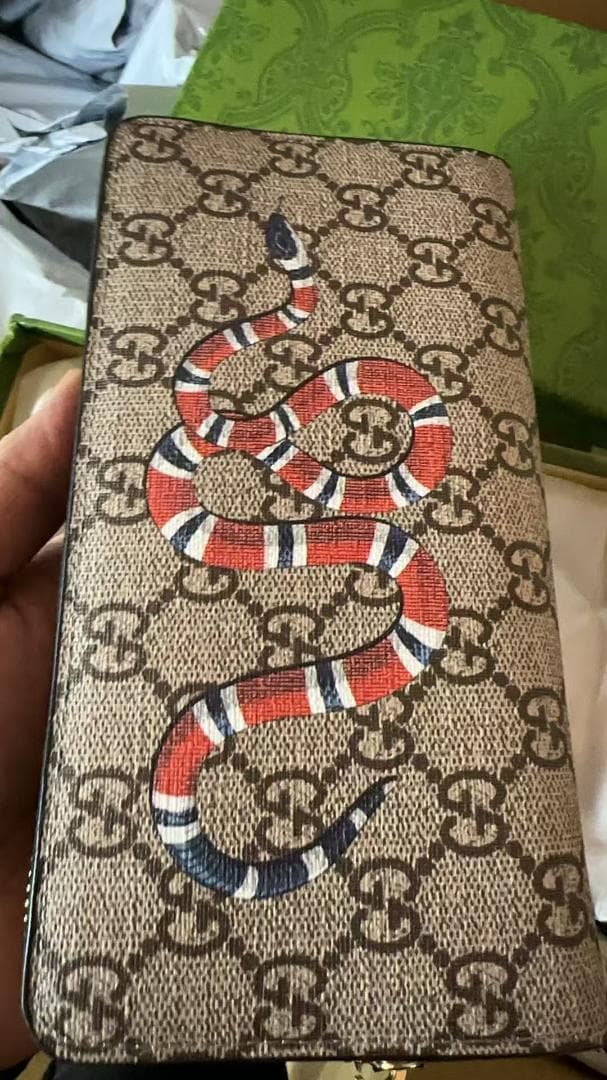 VIP限定 GUCCI グッチ スネークプリント 長財布 ブラウン
