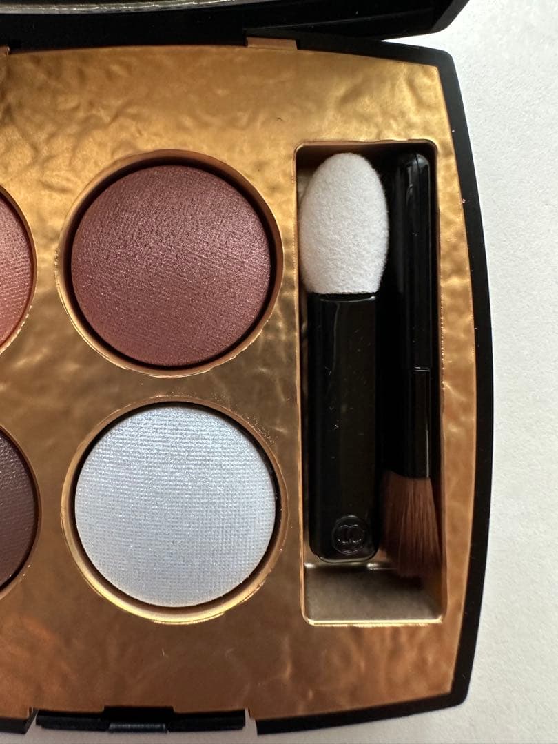 新品未使用 シャネルレキャトルオンブル　ビザンス　328 パリュール　クリスタル