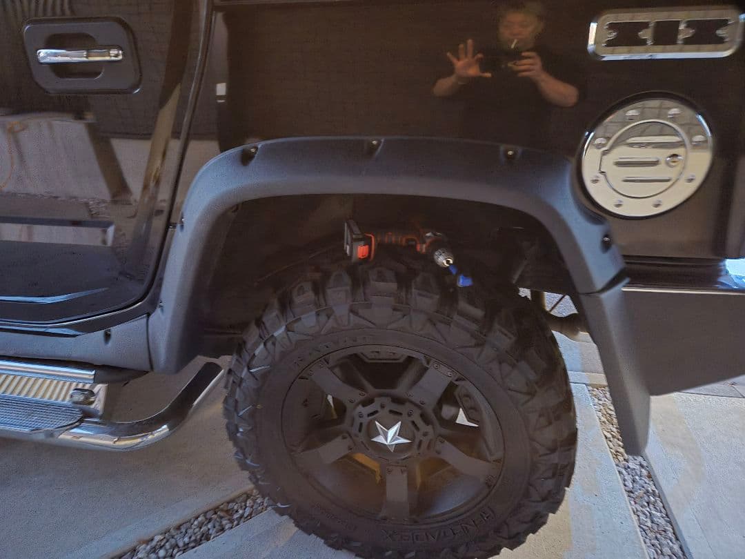 タ*ケ様 ハマーH2　オーバーフェンダー　左後ろ3点のみ