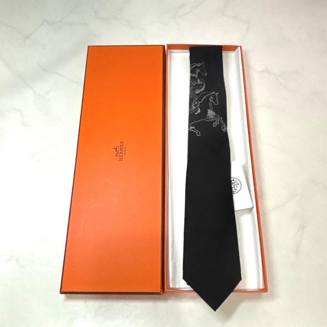 超希少 タグ付き 未使用 エルメス 馬の刺繍 ネクタイ ソリッド 黒 箱付き