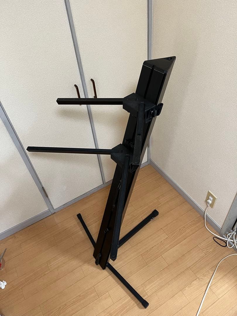ULTIMATE 折りたたみ式キーボードスタンド ブラック