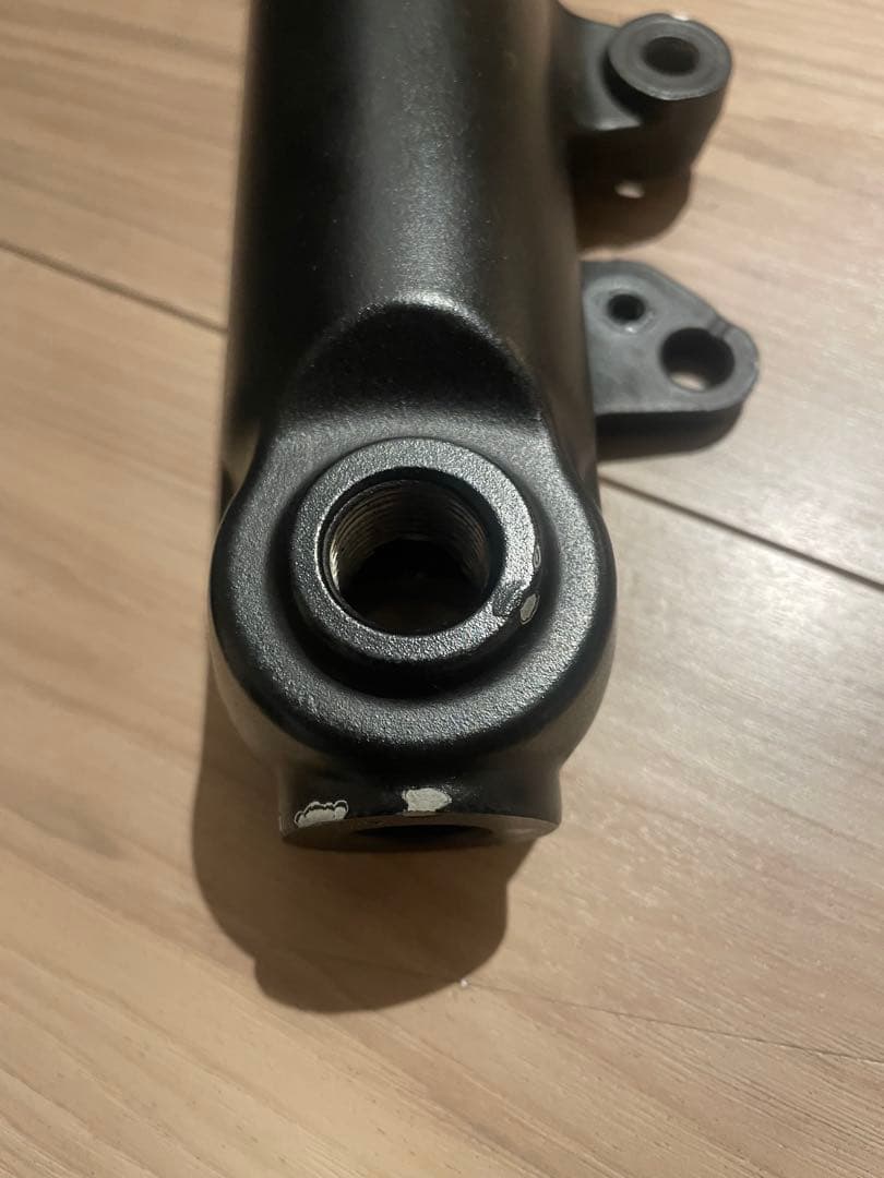 Triumph トライアンフ　ボンネビルT100 水冷　フロントフォーク