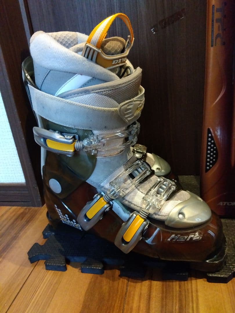 ハイブランド✨️ATOMIC/レディース用/スキーセット/メンテ・WAX済み✔