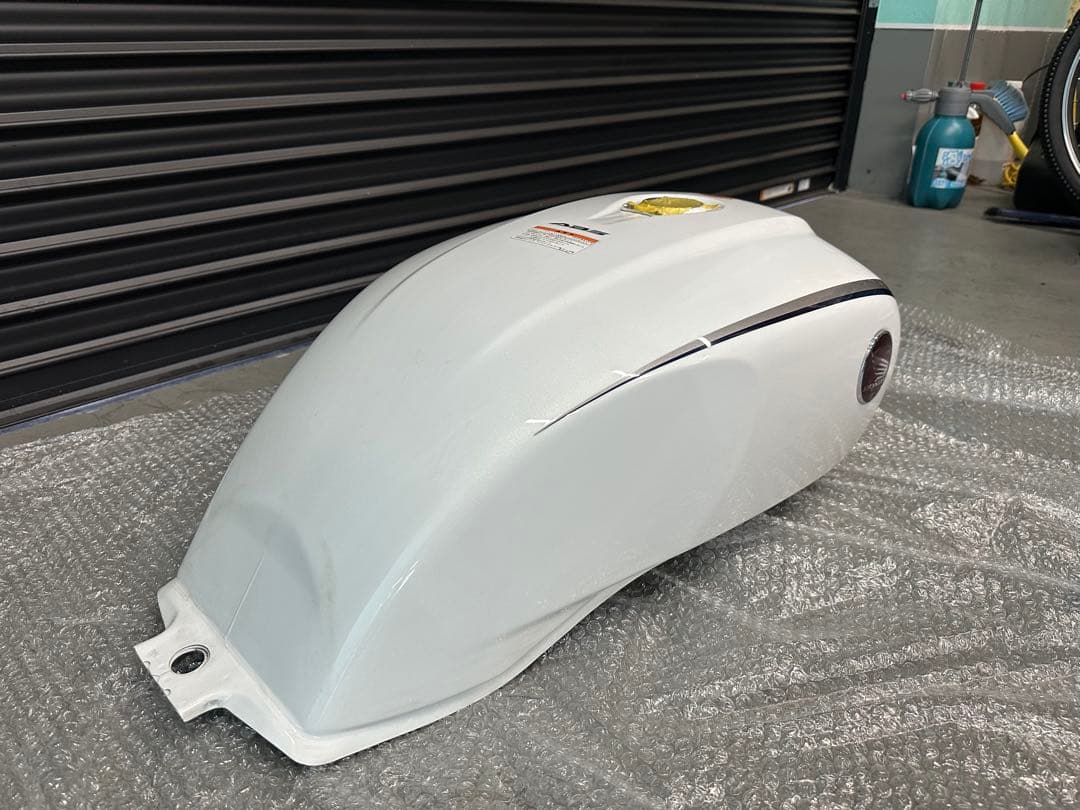 CAROL　ホンダ　CB1100 SC65 純正　タンク　サビなし！