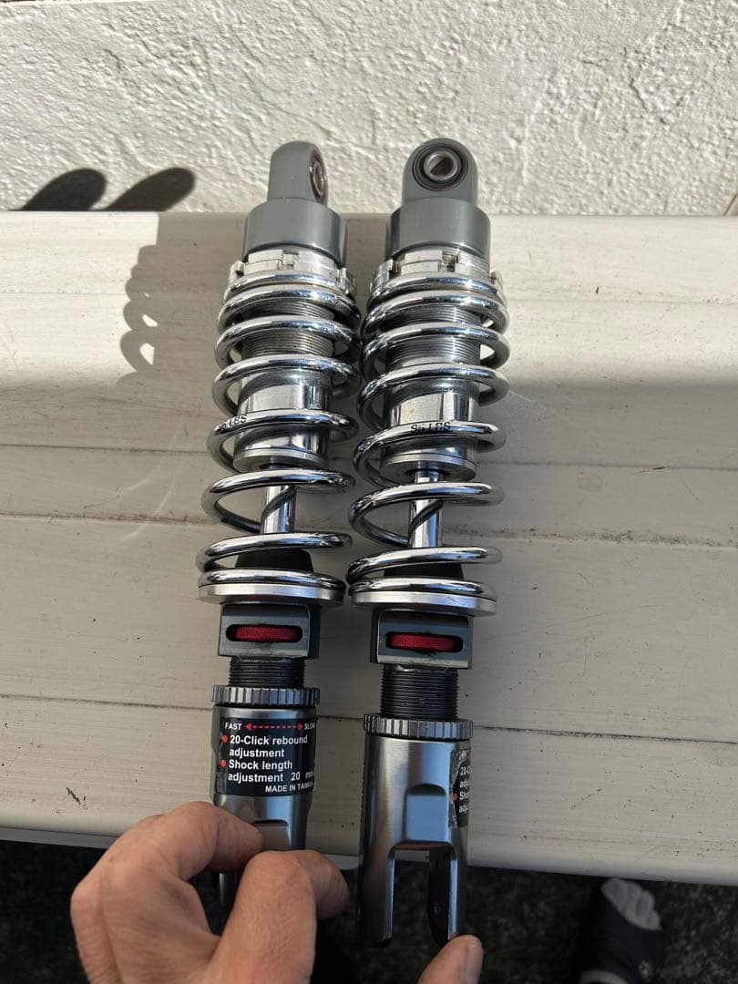 シグナスX 1〜3型　社外リヤサス　ショートタイプ