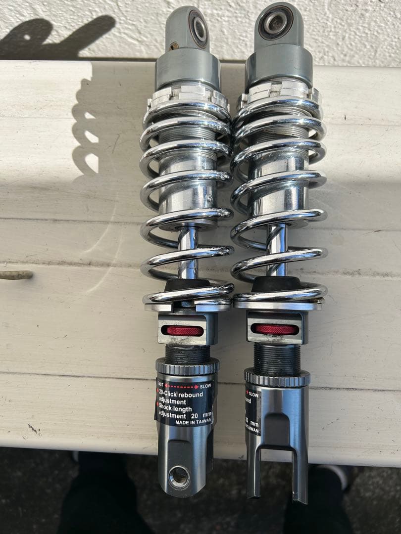 シグナスX 1〜3型　社外リヤサス　ショートタイプ