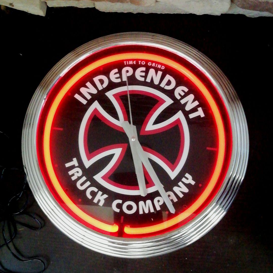 Independent　ネオン管　掛け時計　アイアンクロス　インディペンデント