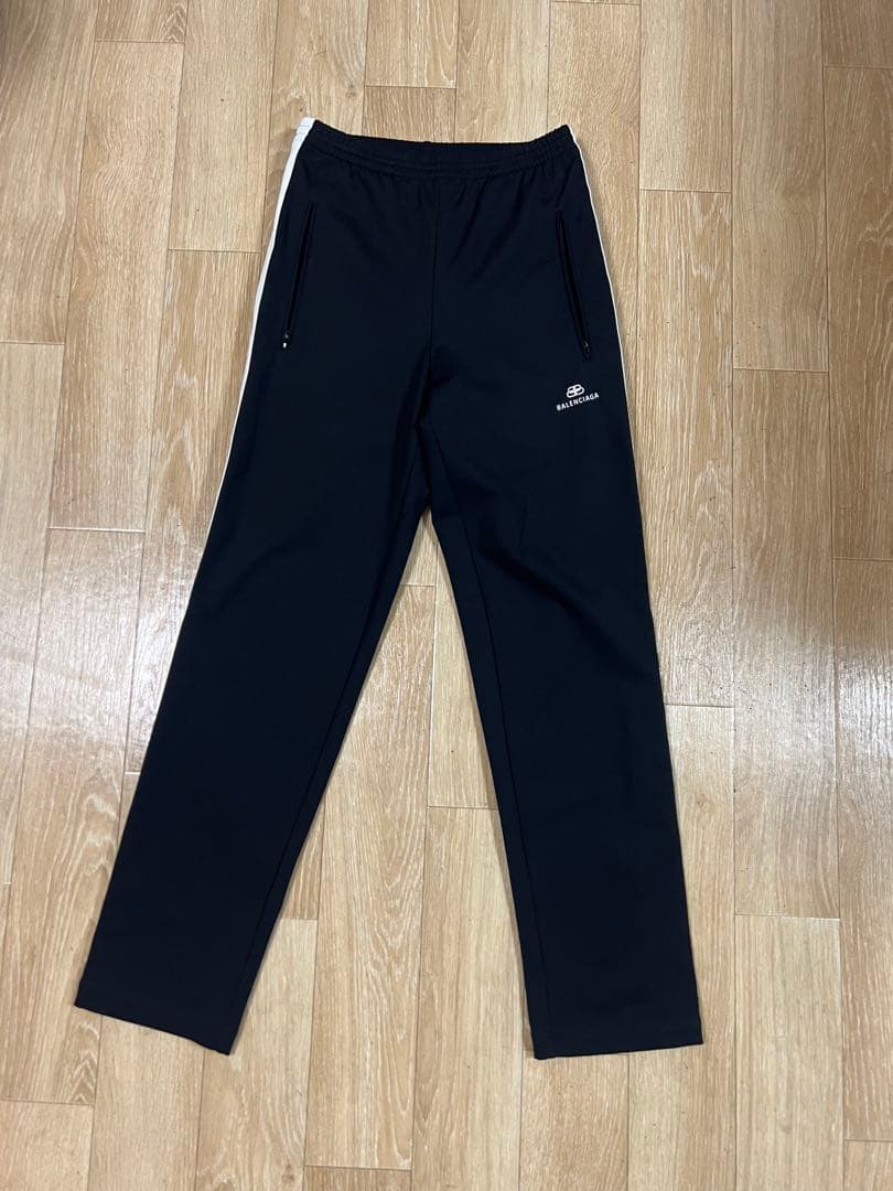 T*K様 格安　国内正規品　バレンシアガ　トラックスーツパンツ　34 サイドライ