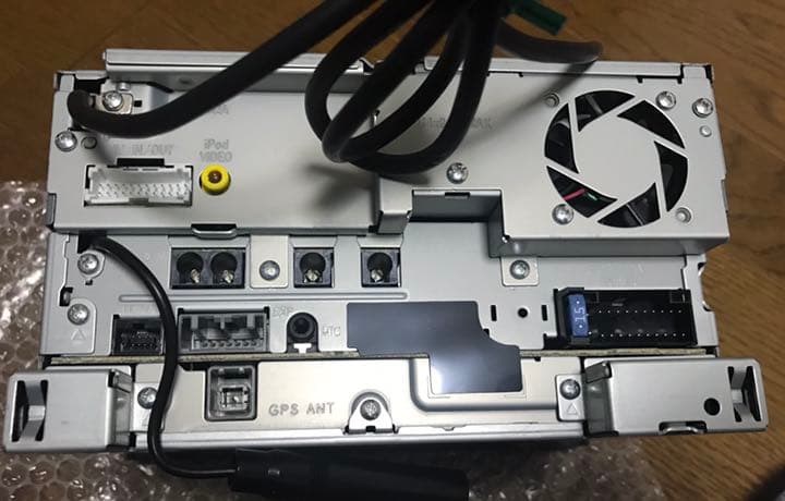 KENWOOD彩速ナビ 200mmワイドサイズ MDV-X701W