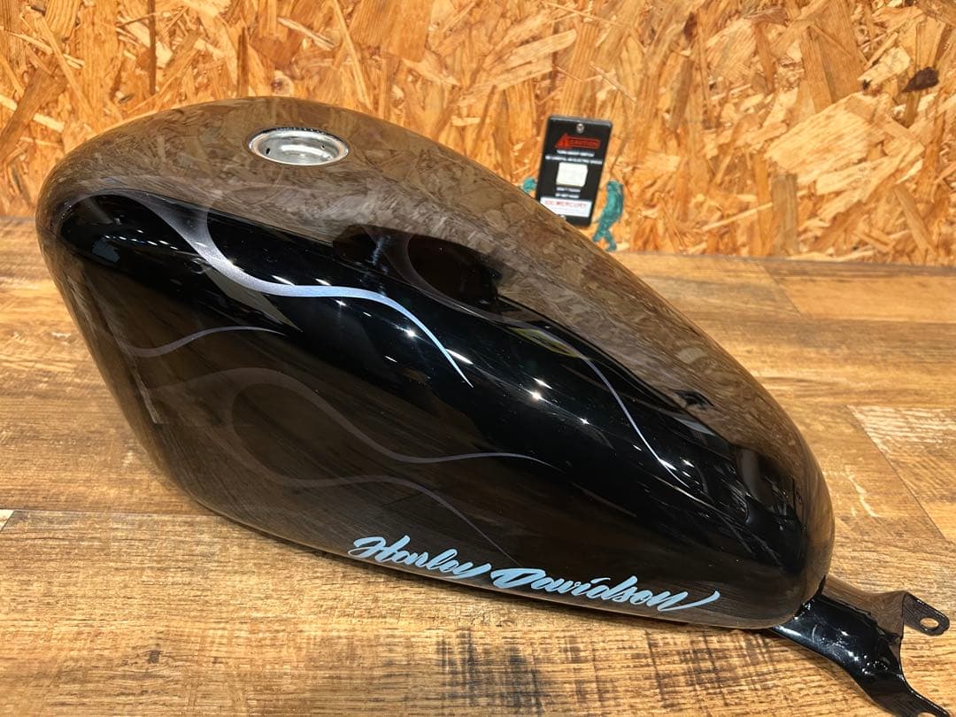 スポーツスター　タンク 12.5 純正　フォーティエイト　フレイムス