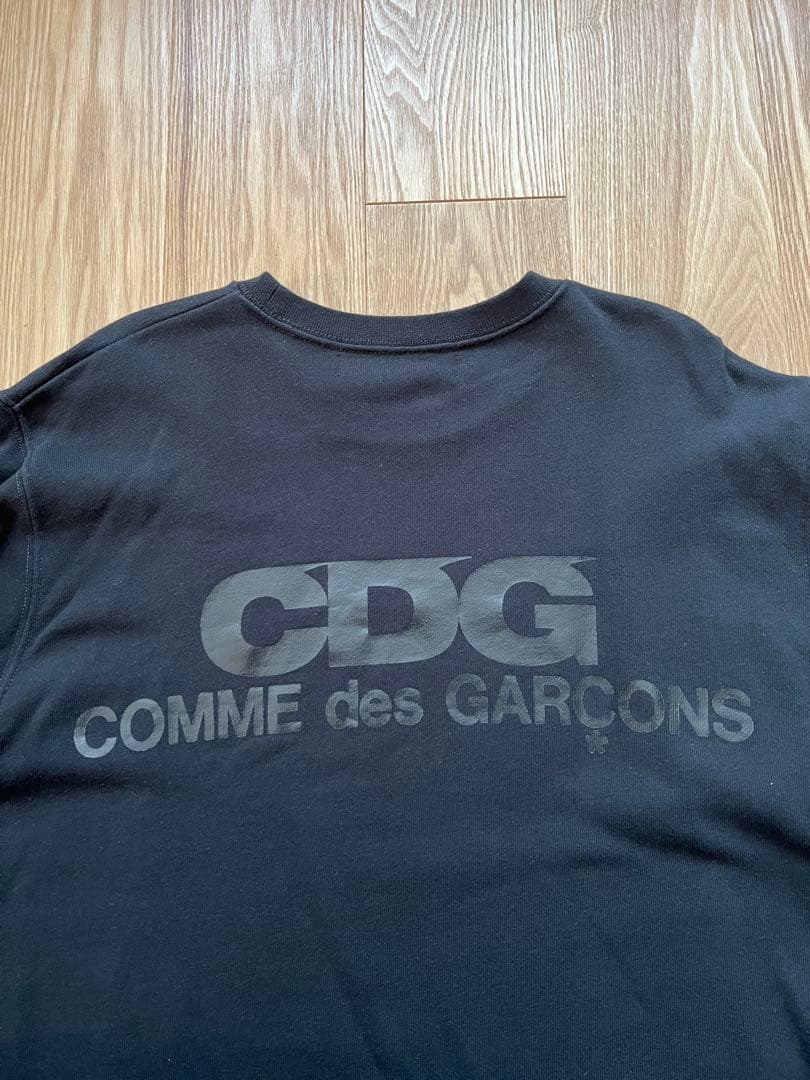 CDG バックロゴプリントブラック スウェット
