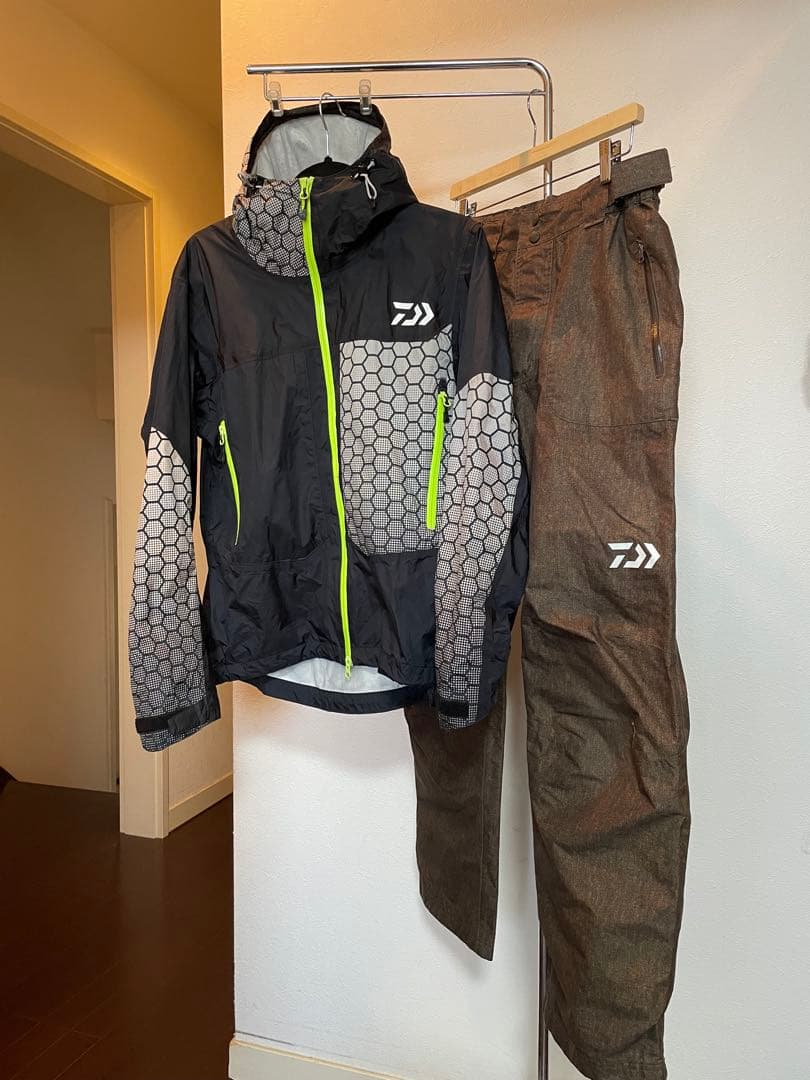 ダイワ　レインマックス　レインスーツ