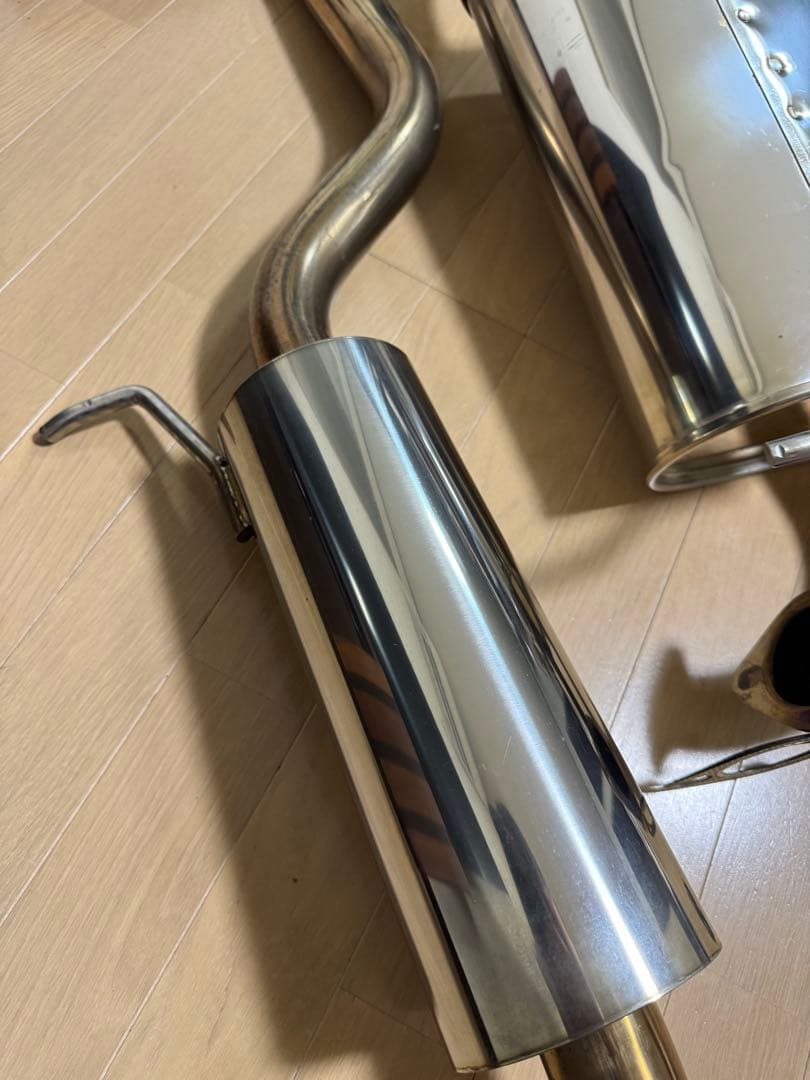 モ*ン様 津田レーシング　ジムニーシエラ専用　ハイパーマフラー　車検ok ノーマ