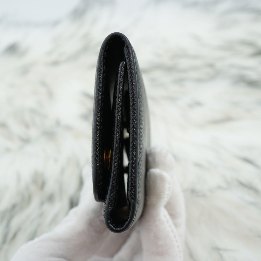 極美品　箱付き　PRADA プラダ　キーケース　サフィアーノレザー　ブラック