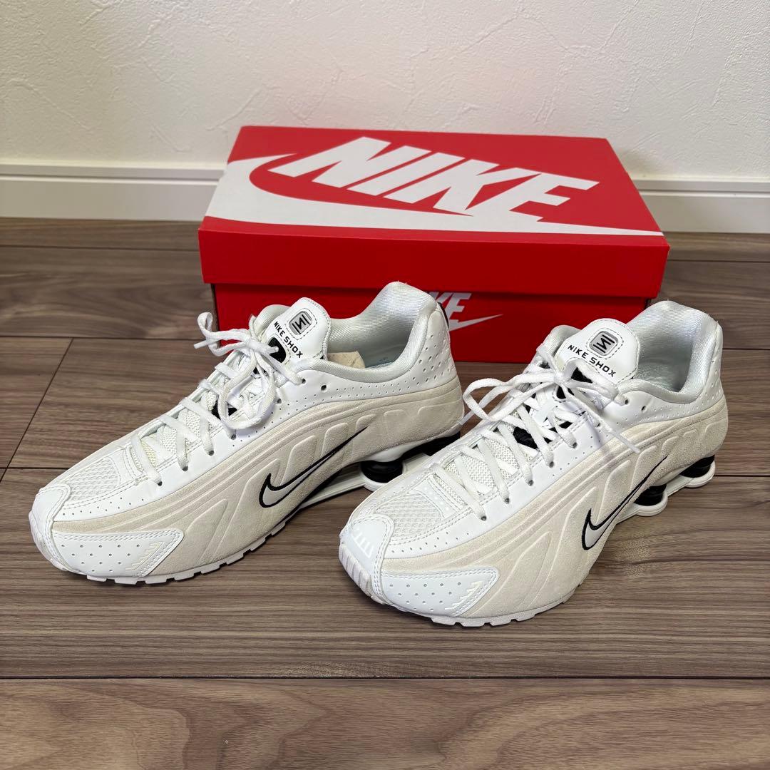NIKE ナイキ ショックス R4 ホワイト25cm