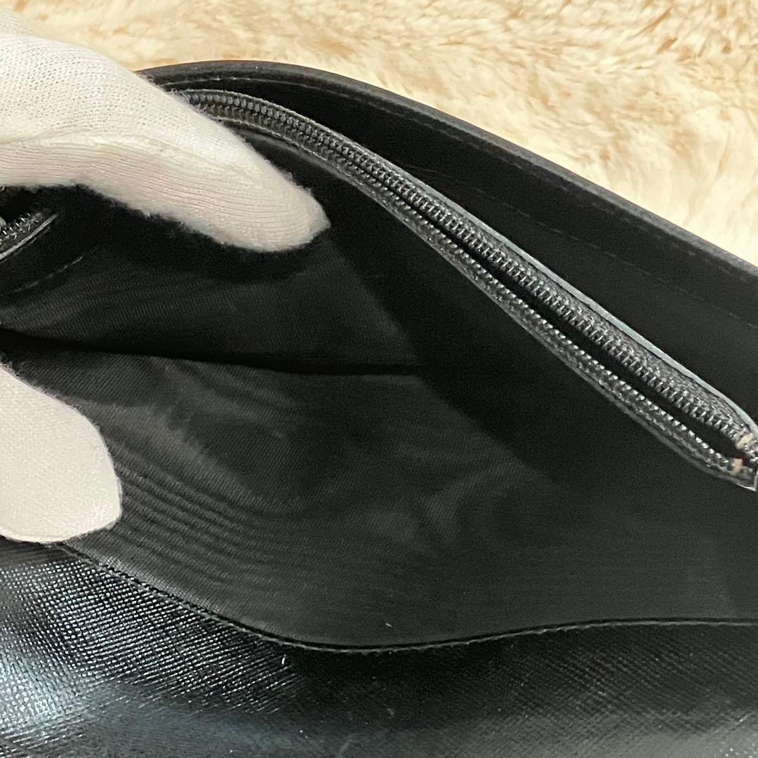 PRADA 長財布 三角ロゴ　サファイアーノレザー