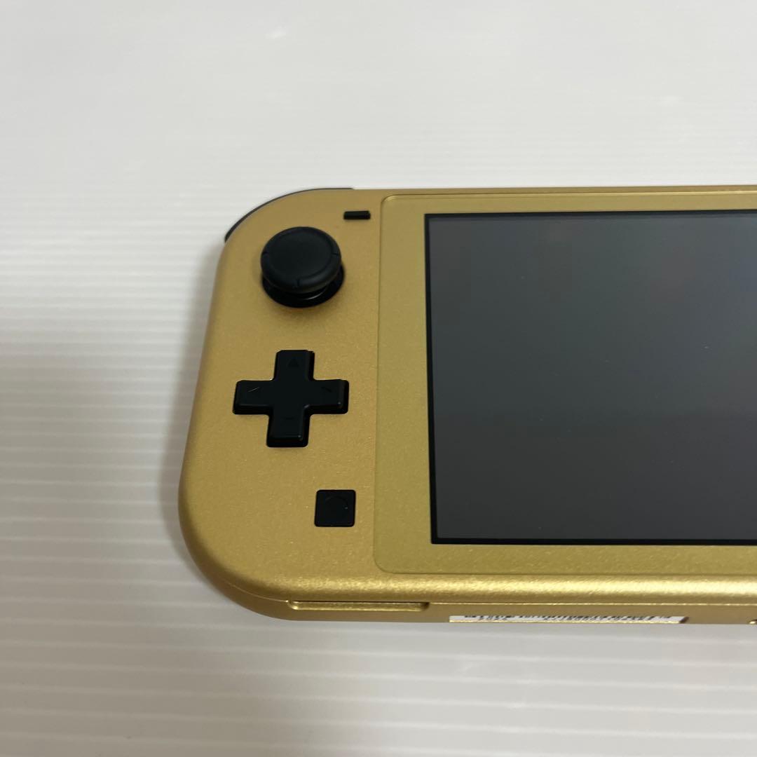 Switchライト　ハイラルエディション